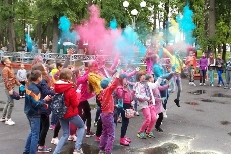 Фестиваль радужных красок